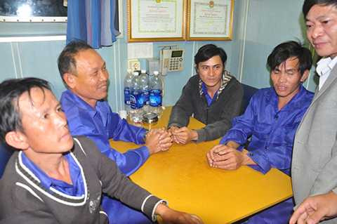 ngư dân, cứu nạn, tàu SAR, Danang MRCC, đâm chìm, rượt đuổi, tàu cá, Hoàng Sa