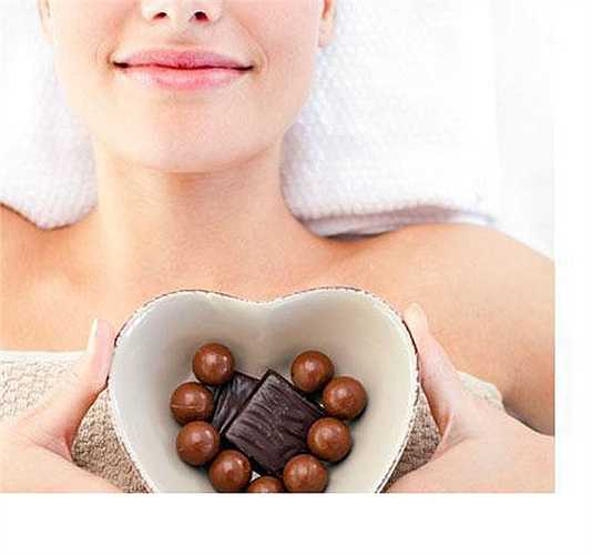 Cho bạn một trái tim khỏe mạnh: ăn một hoặc hai thanh sôcôla đen mỗi tuần giảm một phần ba nguy cơ suy tim, giảm huyết áp và giảm nguy cơ đau tim và đột quỵ