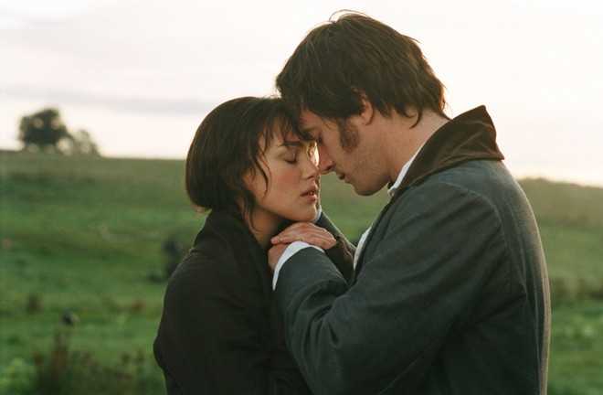Pride & Prejudice (2005): Được chuyển thể từ tác phẩm văn học cùng tên của nhà văn Jane Austen, Pride and Prejudice xoay quanh câu chuyện tình cảm giữa Darcy và Elizabeth, hai người thuộc các tầng lớp <a href='https://vtcnews.vn/xa-hoi.2.0.html' >xã hội</a> khác nhau tại nước Anh đầu thế kỷ XIX và buộc phải vượt qua nhiều rào cản để có thể đến bên nhau. Câu chuyện có một cái kết ngọt ngào khi Elizabeth và Darcy tìm đến nhau trong cơn mưa, giãi bày mọi yêu thương mà họ dành cho nhau trong tâm hồn.