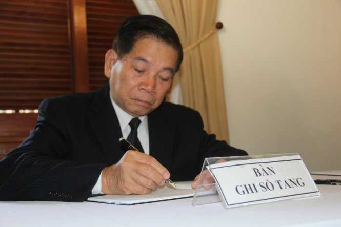 Ông Nguyễn Minh Triết tại lễ viếng ông Nguyễn Bá Thanh