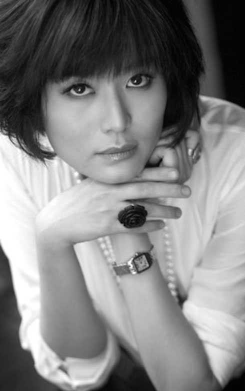 hoa hậu thu thủy