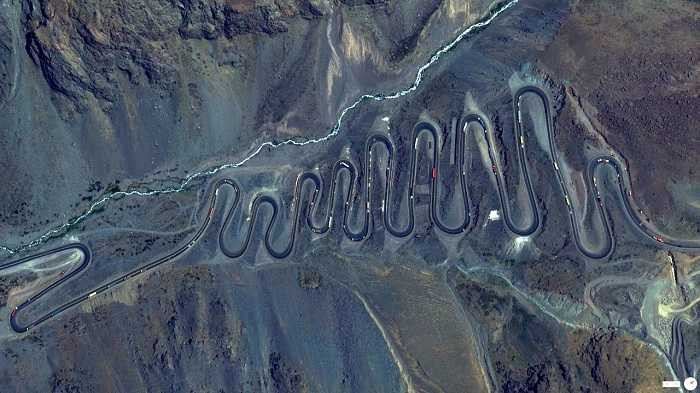 Những con đường lắm cua nhiều quẹo hút hồn du khách