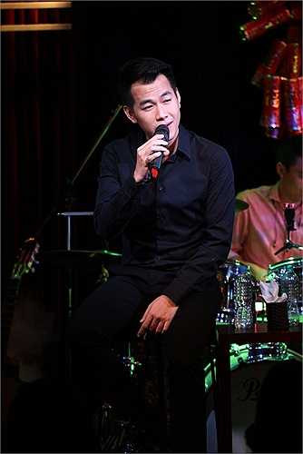 Có thể nói, đêm nhạc của Uyên Linh và Hồ Trung Dũng đã thành công nếu tính về chất lượng lẫn không khí đêm nhạc.