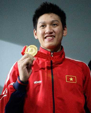Anh là vận động viên bơi lội Việt Nam. Trong hai lần tham dự SEA Games 2011 và 2013, tay bơi trẻ sinh năm 1993 này từng giành HC vàng 100 mét bướm (2011) và 100 mét tự do (2011, 2013)...