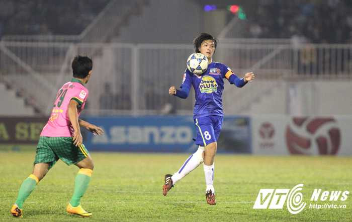 Tuấn Anh chưa được giải phóng khỏi nhiệm vụ phòng ngự