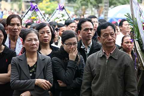 NGuyễn Bá Thanh, tang lễ, Lễ truy điệu, ngàn người, bật khóc, khóc thương