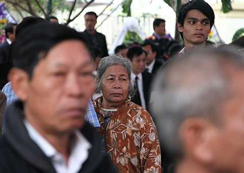 NGuyễn Bá Thanh, tang lễ, Lễ truy điệu, ngàn người, bật khóc, khóc thương