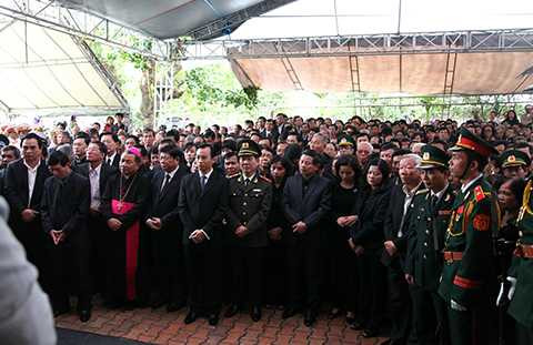 NGuyễn Bá Thanh, tang lễ, Lễ truy điệu, ngàn người, bật khóc, khóc thương