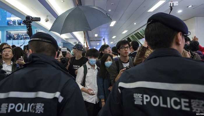 Rất đông người dân Hồng Kông đã tham gia vào các cuộc biểu tình chống 'buôn hàng song song' 