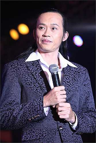 Quyền lực của danh hài Hoài Linh được người ta đồn đoán bằng từ 'ông trùm', và thi thoảng là 'Bố già'.