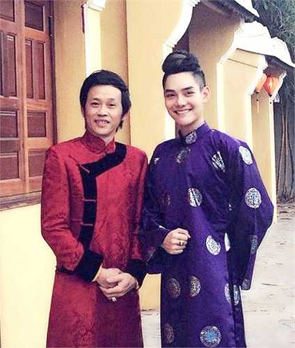 Những chương trình có Hoài Linh, dù là rạp hát hơn 200 ghế hay sân khấu 2000 nghìn ghế, vẫn chật kín khán giả.