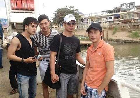 Người ta cũng đồn đoán rằng, Hoài Linh chính là người đứng phía sau sự nổi tiếng của những cái tên đình đám: như 'ông hoàng nhạc Việt' Đàm Vĩnh Hưng, như MC nổi như cồn Trấn Thành, như Dương Thiệu Vũ, như Khởi My, hay mới đây nhất là Hoài Lâm.