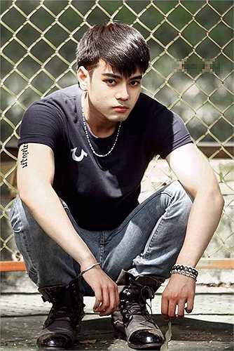 Diễn viên số 1 ấy dù chưa từng học sân khấu chuyên nghiệp nhưng luôn làm nghề với thái độ chuyên nghiệp.