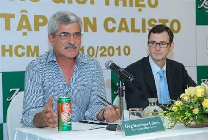 Không chỉ cầu thủ, HLV Calisto cũng từng đóng quảng cáo