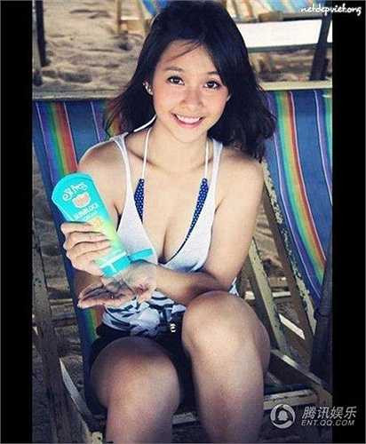 Mùa Valentine năm nay, Khả Ngân chia sẻ trên YAN: 'Có lẽ đang ế nên khái niệm ngày Valentine đối với Ngân nó cũng... nhạt nhòa lắm.' 