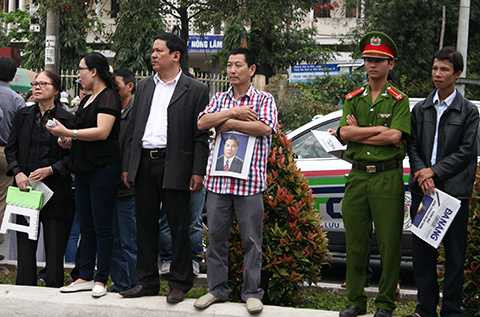 Nguyễn Bá Thanh, ông Thanh, an táng, an nghĩ, đám tang, tuy điệu, nghĩa trang