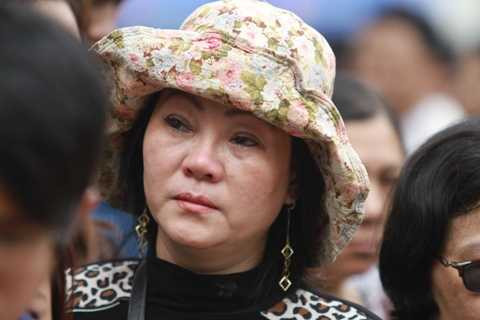 NGuyễn Bá Thanh, ông Thanh, yên nghỉ, mai táng, khóc nấc, tiếc thương