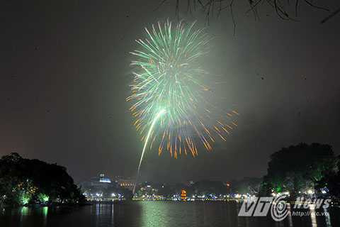 Hà Nội: Tưng bừng không khí đón chào năm mới.