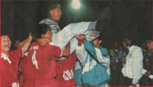 Tấm huy chương lịch sử của bóng đá VN