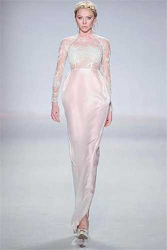 'Vì vậy, BST của tôi lần này là sự kết hợp giữa sự mềm mại của cái đẹp nữ tính, đồng thời với sự phóng khoáng của mẹ thiên nhiên, không có điệu đà và chắc chắn không theo bất kỳ khuôn khổ nào'