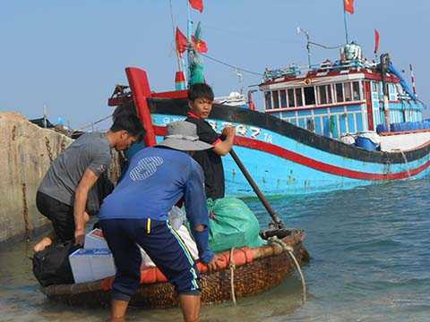 Quảng Ngãi, Lý Sơn, mở cửa biển, vươn khơi đầu năm, ngư dân, Tết Ất Mùi