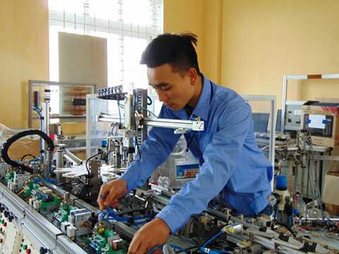 sinh viên, sáng chế, chế tạo, thùng rác thông minh, 