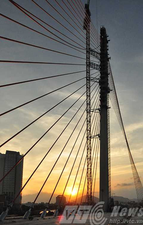 Đà Nẵng, những cây cầu, độc đáo, con Rồng lớn nhất, Nguyễn Bá Thanh