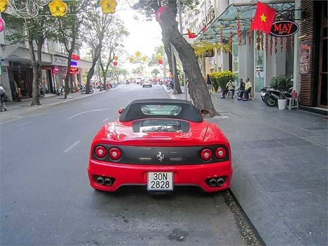 Xe được thiết kế bởi Pininfarina, kiểu dáng hoàn toàn mới, từ những đường nét khô cứng trên thế hệ trước đã trở nên mềm mại hơn, mở ra một kỷ nguyên thiết kế đầy hấp dẫn trên những dòng Ferrari sau này. 