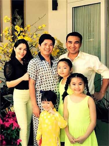 Gia đình Quyền Linh. 