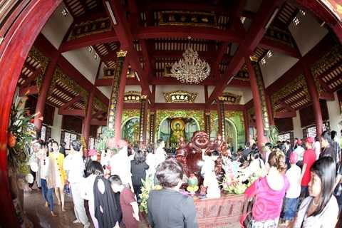 Đà Nẵng, chùa Linh Ứng, Sơn Trà, khách thập phương, vãng cảnh, du khách