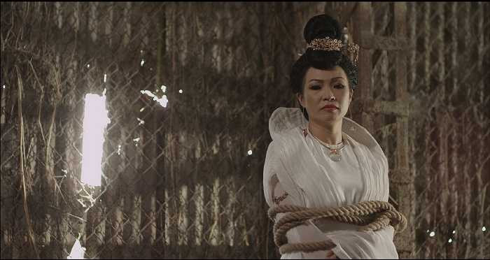  Không hề thướt tha, yêu kiều, như các chị Hằng thường thấy, chị Hằng của Phương Thanh là một 'đả nữ' hội tụ đủ các yếu tố: mạnh mẽ, giỏi võ, có thể 1 mình trọi lại cả 1 băng đảng...