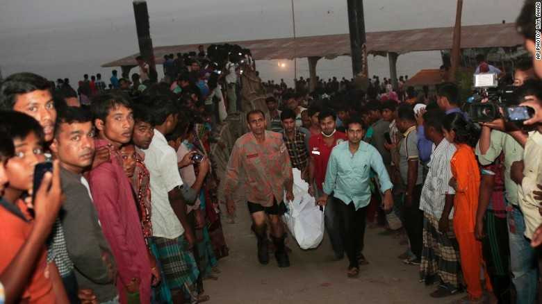 Lật phà ở Bangladesh: ít nhất 49 người chết