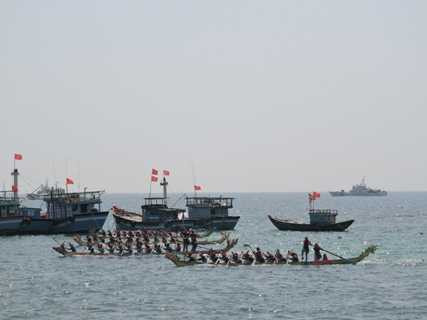 Lý Sơn, ngư dân, khai hội, đua thuyền, Tứ linh, Mùng 5 Tết, dân binh