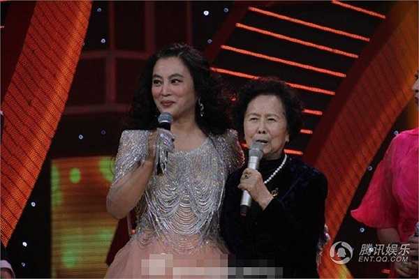 Thỏ Ngọc ngày nào và đạo diễn Dương Khiết.