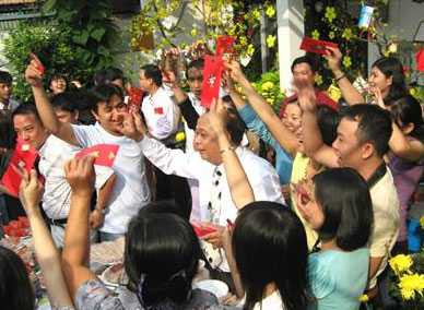 Công sở ngày đầu sau nghỉ Tết: Sáng nhộn nhịp, chiều hắt hiu