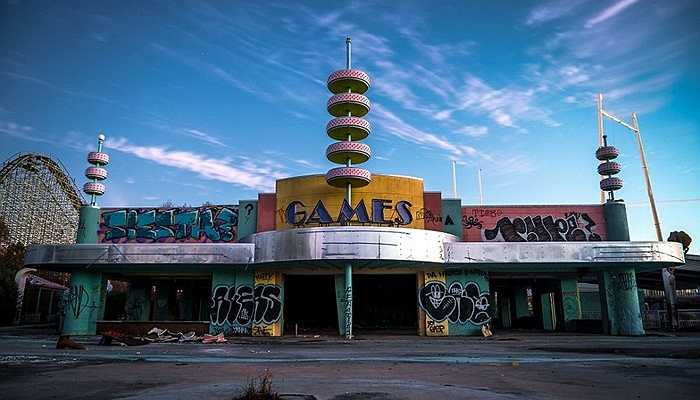 Trung tâm trò chơi điện tử bỏ hoang