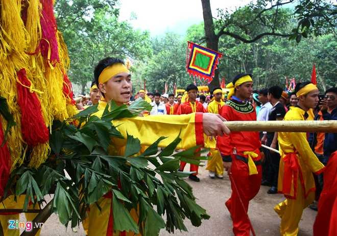 Hỗn chiến kinh hoàng ở lễ hội đền Gióng