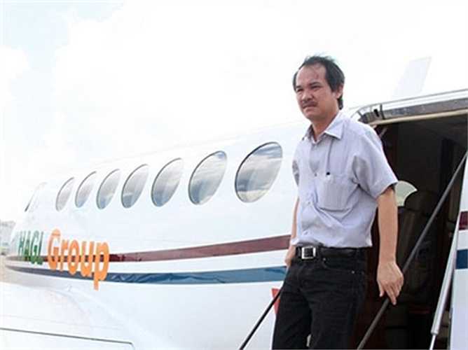 Ông chủ của tập đoàn HAGL là doanh nhân đầu tiên tại Việt Nam sắm máy bay riêng vào thời điểm ấy