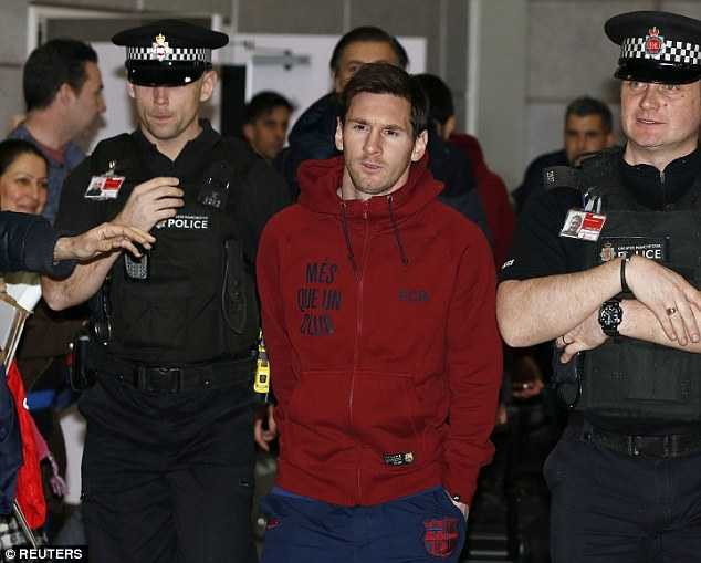 Messi tới Manchester