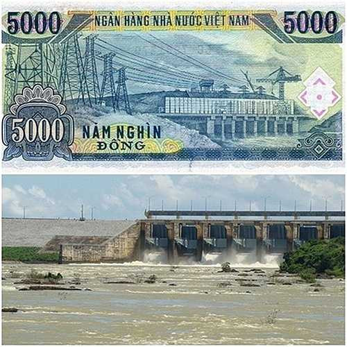 Hình ảnh trên tờ 5.000 đồng là nhà máy thủy điện Trị An Đồng Nai, được xây dựng năm 1984 và đưa vào hoạt động năm 1991. 