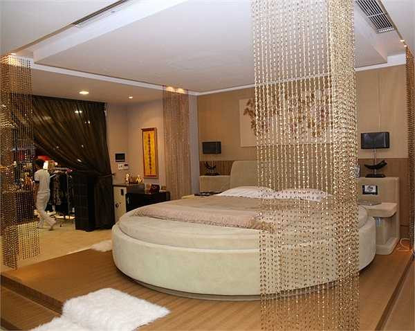 Đàm Vĩnh Hưng luôn tìm thấy sự thư thái khi về nhà