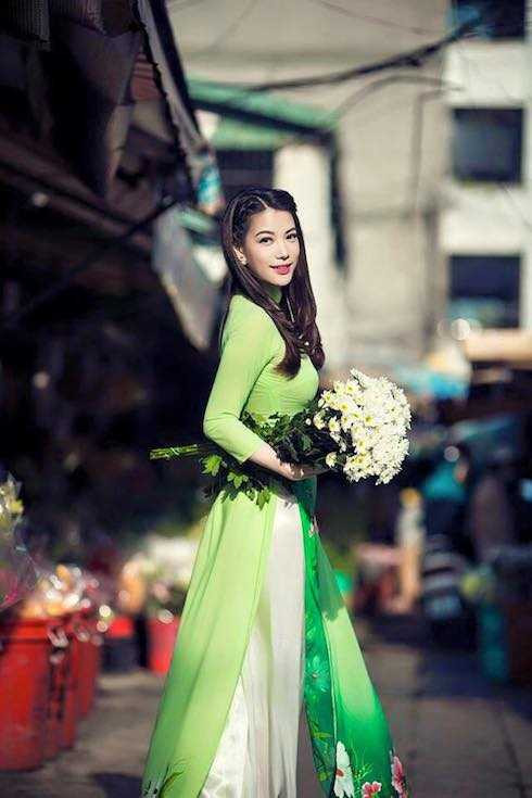 trương ngọc ánh áo dài