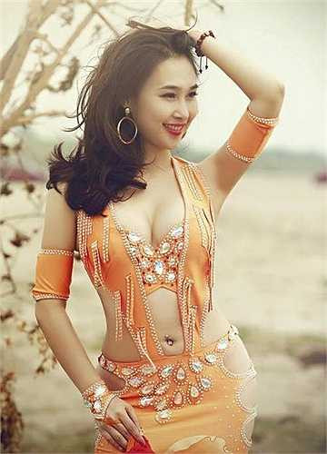 Cô bạn cho biết dự định trong tương lai là tiếp tục phát triển nhóm múa 'Dư Ngân Group' ngày càng lớn mạnh, truyền đam mê nhảy, múa tới thật nhiều các bạn trẻ và đưa các bộ môn này tới gần hơn với khán giả. 