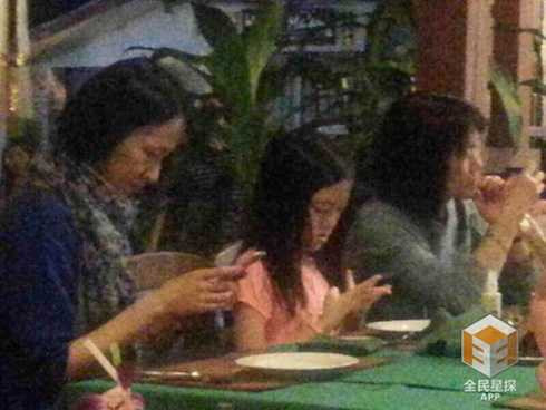 bố con lý á bằng