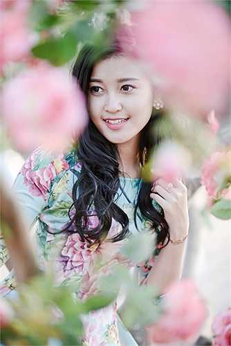 Sở hữu vẻ đẹp sẵn có, nên sau khi bước ra khỏi cuộc thi, Nguyễn Trần Huyền My ngày càng khoe được vẻ lộng lẫy, lôi cuốn.