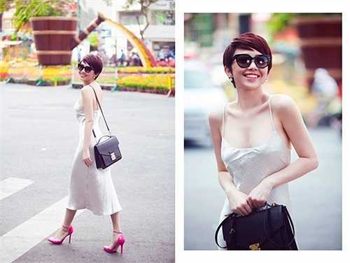 Sau dịp Tết bận rộn, Tóc Tiên lựa chọn trang phục khá đơn giản nhưng nổi bật cá tính là vẻ gợi cảm, nét thanh tân... truyền cảm hứng thời trang cho người đối diện.