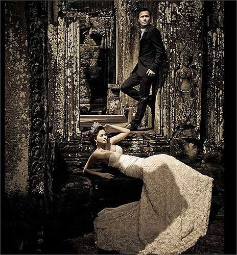 Bộ ảnh cưới theo phong cách hoàng gia của cô chụp tại di sản thế giới ở Campuchia nhận được rất nhiều lời tán thưởng. Hiện nay, cô đã có một bé gái đáng yêu và rất hạnh phúc bên chồng