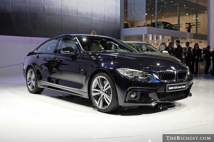 Chiếc BMW 4-Series Gran Coupe phiên bản 2015 với phong cách thiết kế hòa quyện giữa kiểu dáng mượt mà của những chiếc coupe 2 cửa và tính thực dụng của sedan 4 cửa, phong cách lịch lãm đi kèm với sự thoải mái.