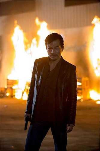 'Quyên' được chuyển thể từ tiểu thuyết cùng tên của nhà văn Nguyễn Văn Thọ, tác phẩm này được Nguyễn Phan Quang Bình ấp ủ từ năm 2010 xong đến năm 2014 ông mới tìm được ê kíp, dàn diễn viên ưng ý để thực hiện. 