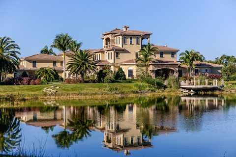 Chiêm ngưỡng căn dinh thự trị giá 22,9 triệu USD của CEO FedEx